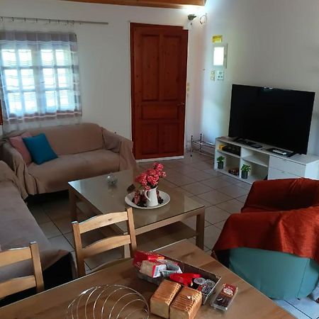 4 Seasons Villa Lávrio Kültér fotó