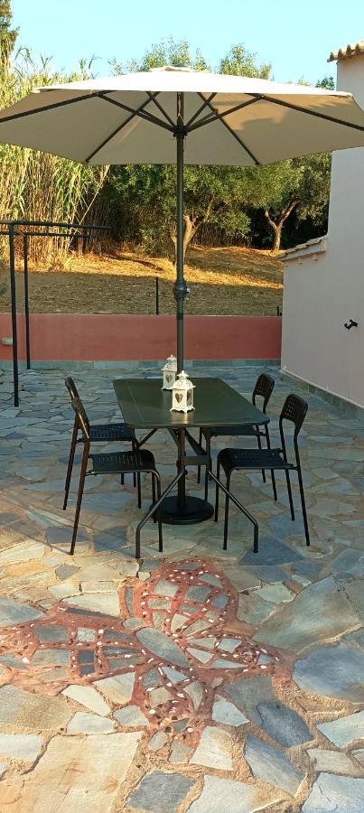 4 Seasons Villa Lávrio Kültér fotó