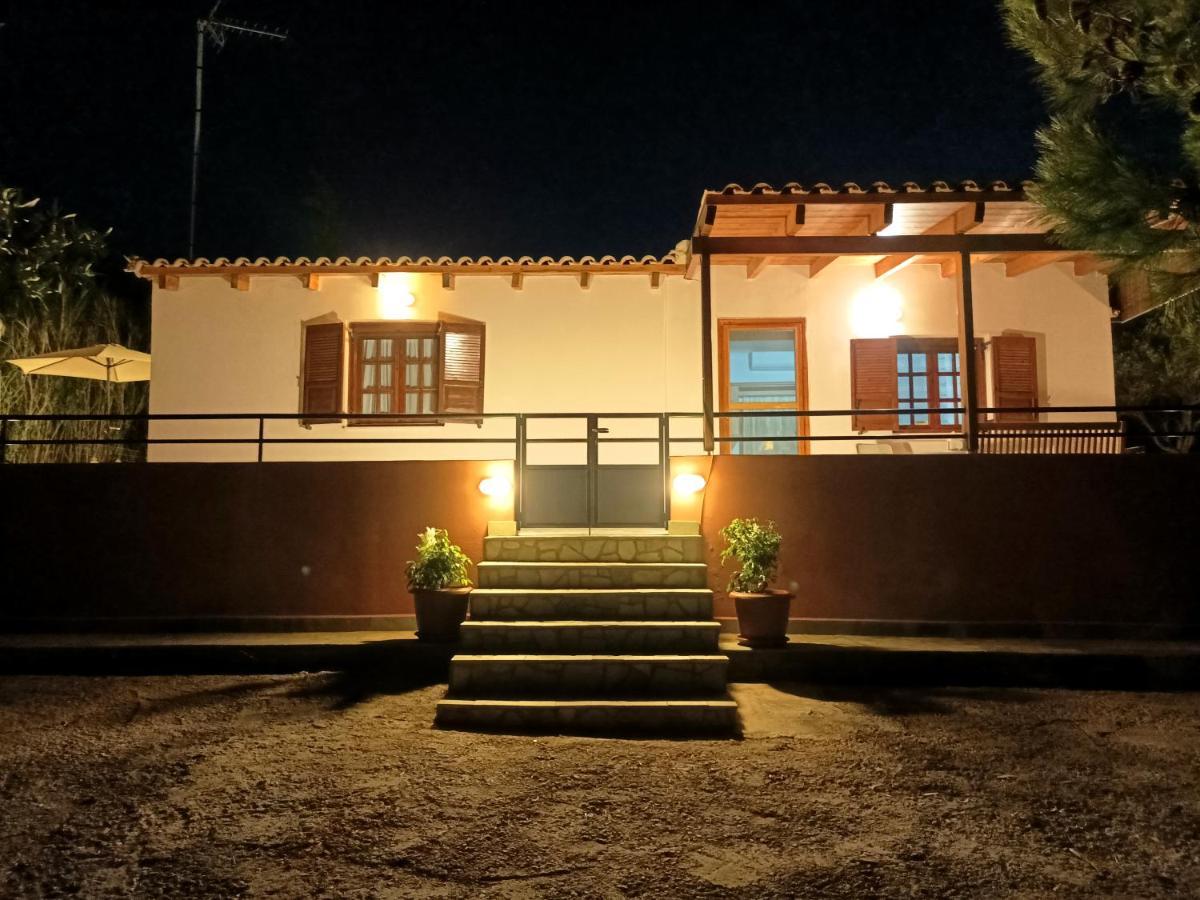 4 Seasons Villa Lávrio Kültér fotó